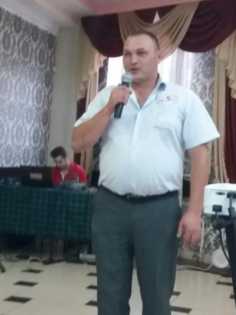 слепая помогла